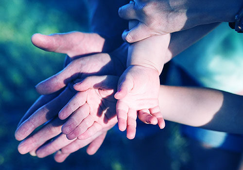 Семейството